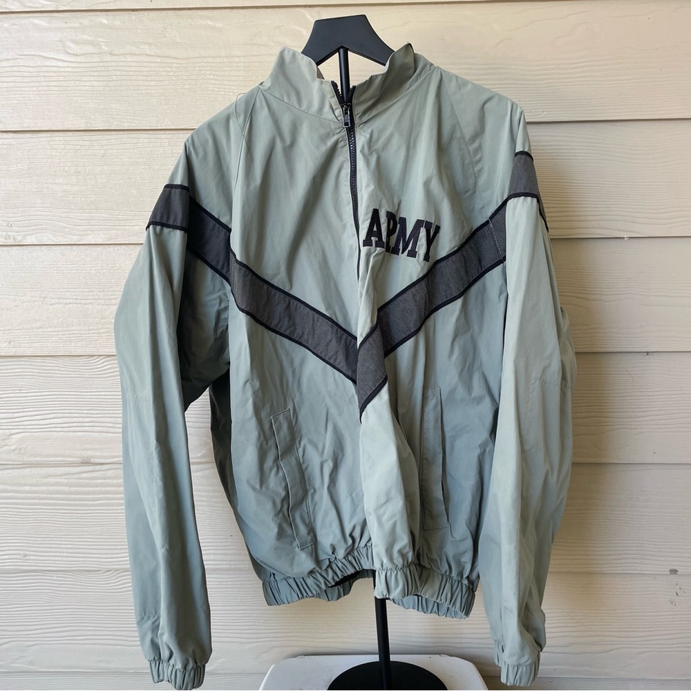 Vintage Skilcraft Army IPFU Men’s PT Windbreaker, Size L